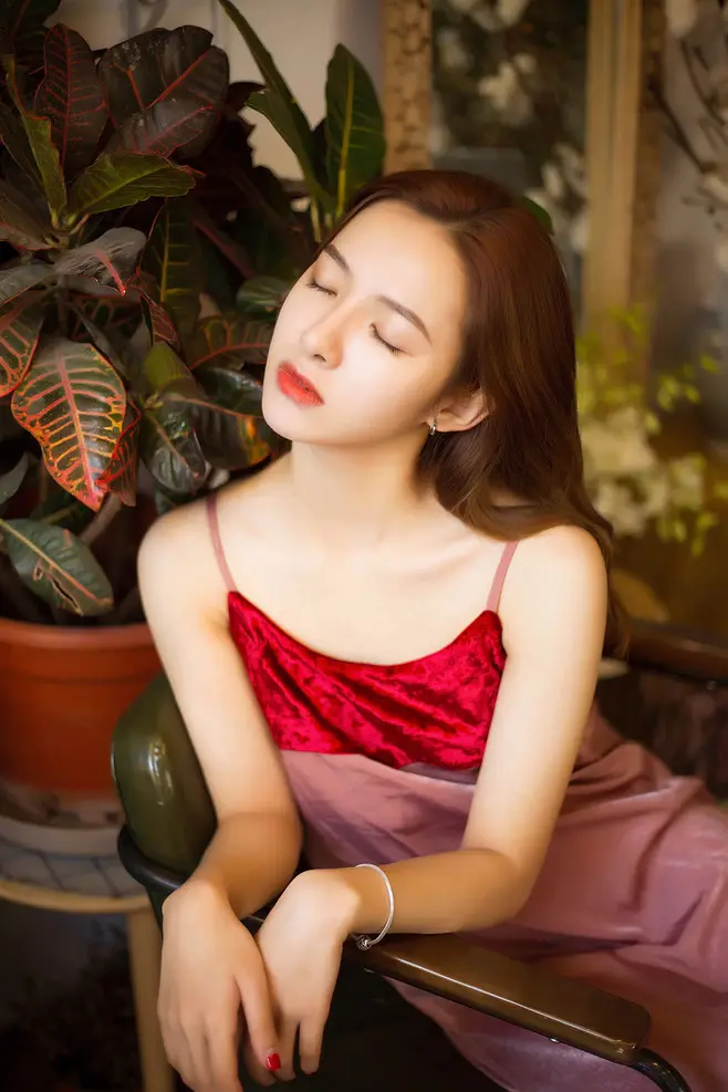 玉溪广州高端商务伴游晓雯