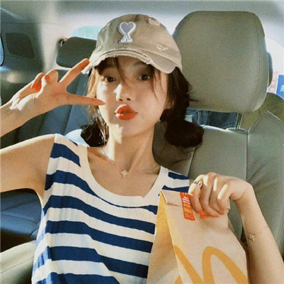 玉溪伴游女生铎忆柏的资料
