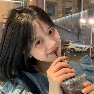 玉溪伴游女生逢丝微的资料