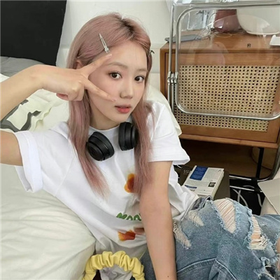 玉溪伴游女生左惜筠的资料