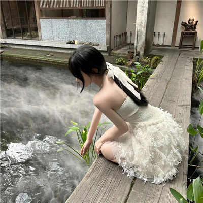 玉溪伴游女生衅涵梅的资料