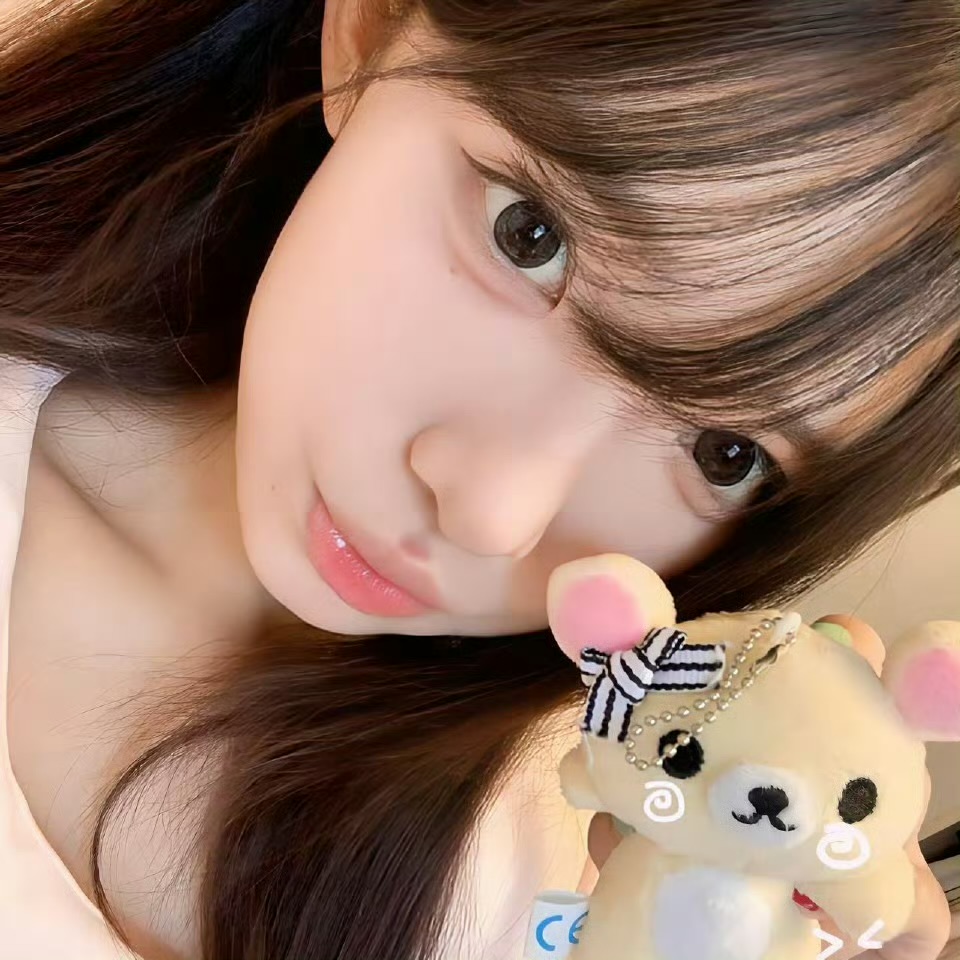 玉溪伴游女生李梦琪的资料